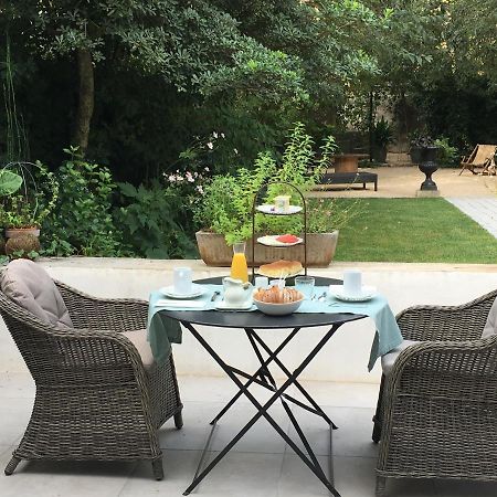 Chambre Cote Jardin Nimes Exterior photo
